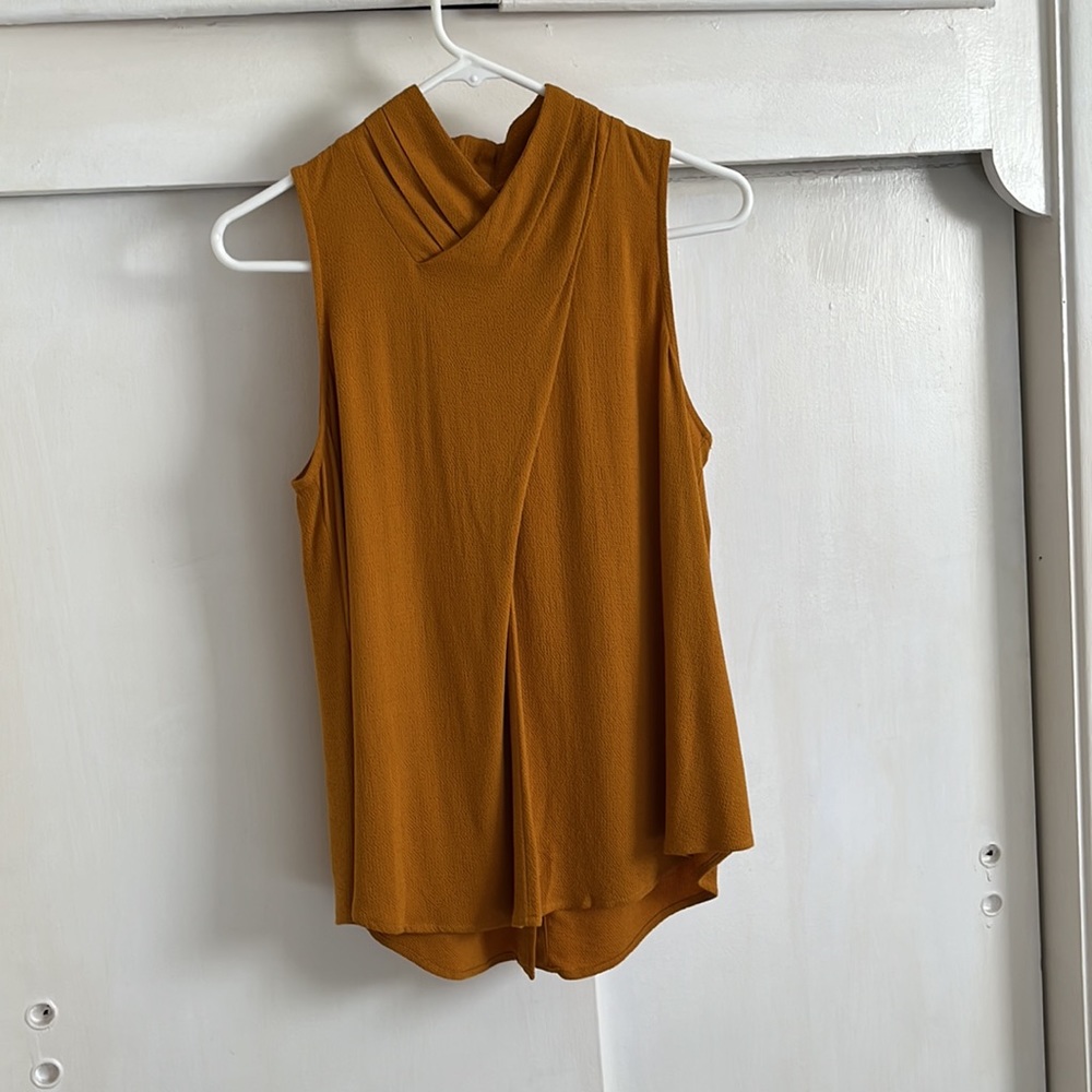 Anthropologie Maeve. Gold, Twist Front Button Back Top